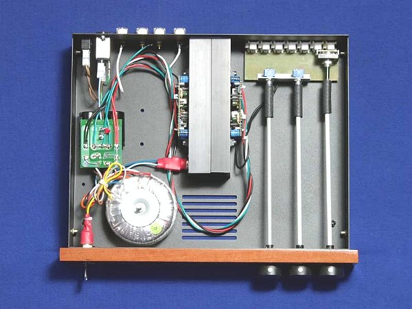 REDGUM RGi35 amplifier inside view