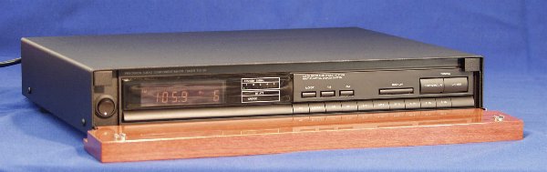 REDGUM Tuner RGT1- front open- left side view